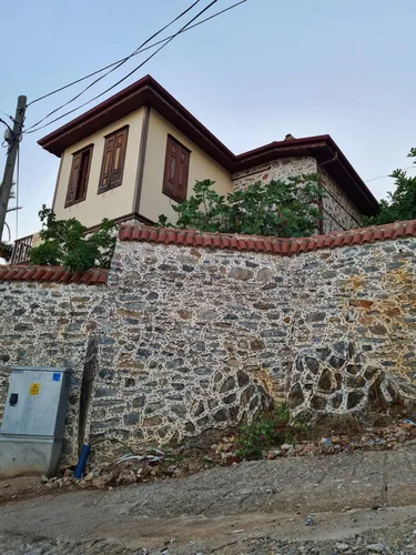 , Exterior - 4