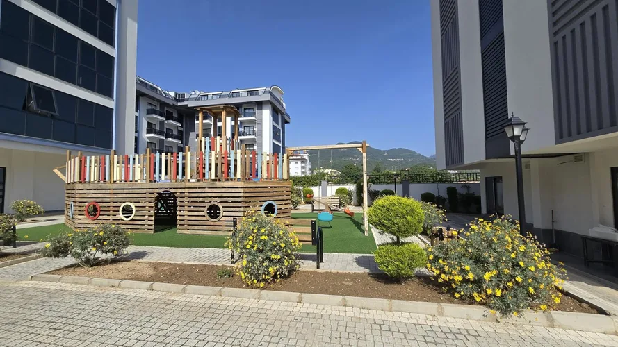 , Exterior - 3