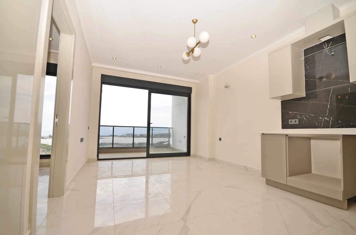 Квартира с видом на море на продажу в жилом комплексе Kavi Skyland, Аланья Interior - 5