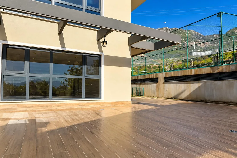 EXODUS RESORT COMFORT  Exterior - 11