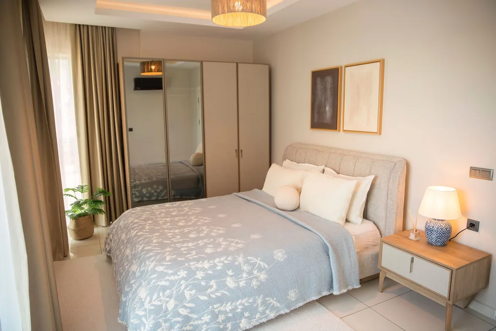 SEVEN STAR Interior - 6
