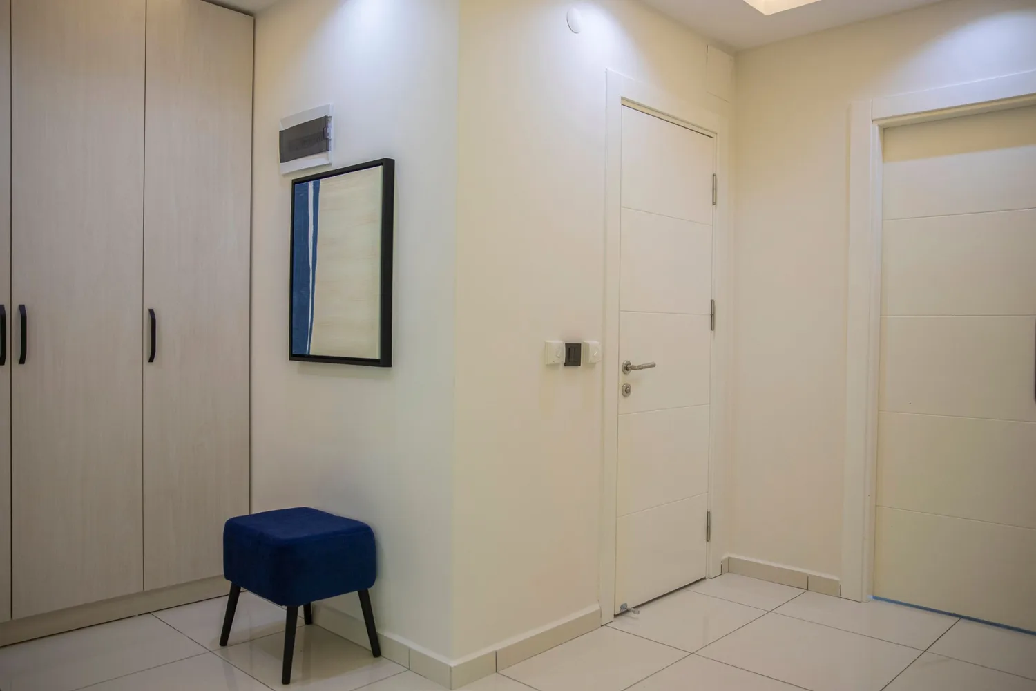 SEVEN STAR Interior - 11