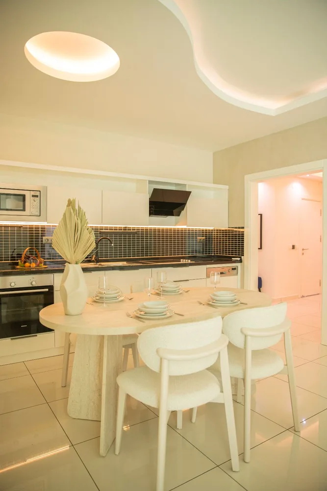 SEVEN STAR Interior - 8