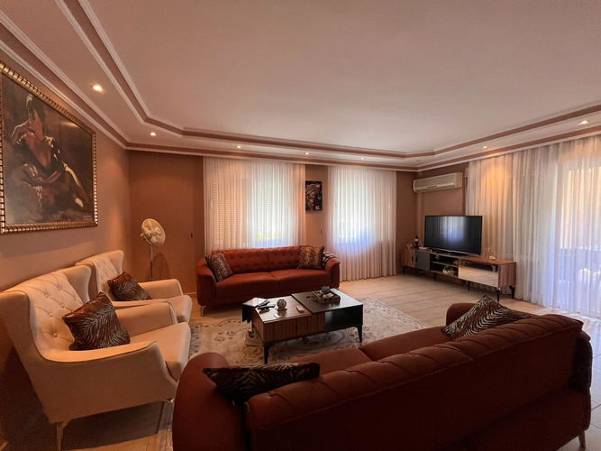 Elegant Apartment with Classic Touch in Alanya, Interior - 2