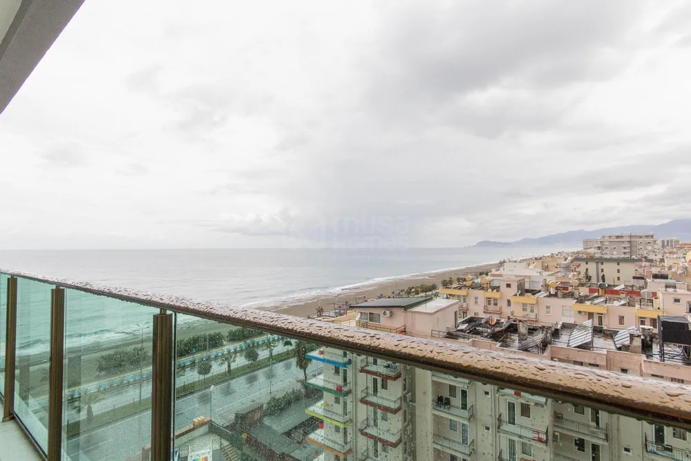 1+1 Apartment with Furnitures and Sea View in Mahmutlar, Alanya