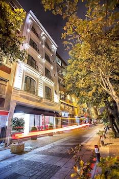 Hotel for Sale in the Most Central Location of Istanbul