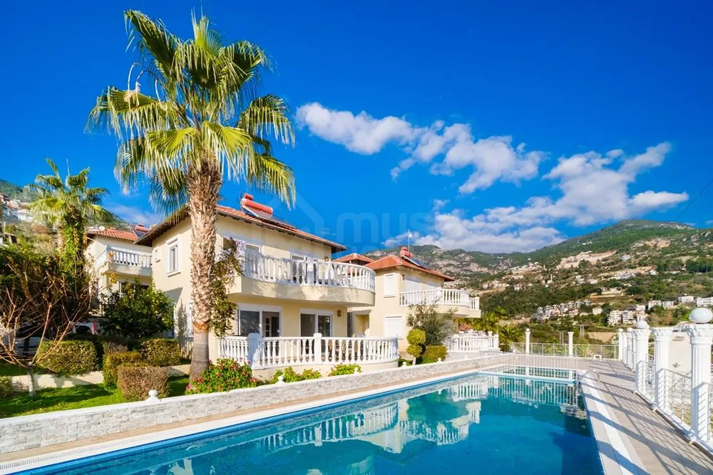 2+1 Furnished Villa in Tepe 