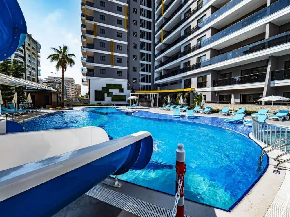 Furnished 1+1 apartment in Mahmutlar close to the sea 