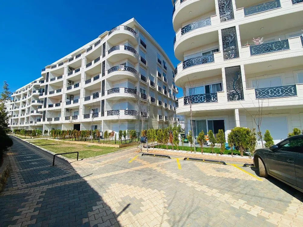 Furnished 2+1 apartment with a sea view in Oba 