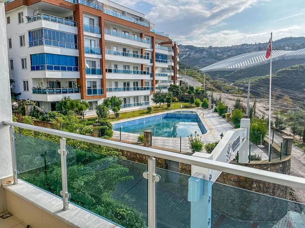 Furnished 2+1 apartment with a sea view in Kargicak 