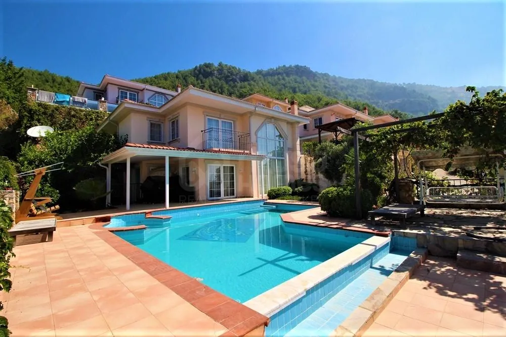 PANORAMA Furnished 4+1 Villa suitable for Citizenship in Tepe, Alanya 