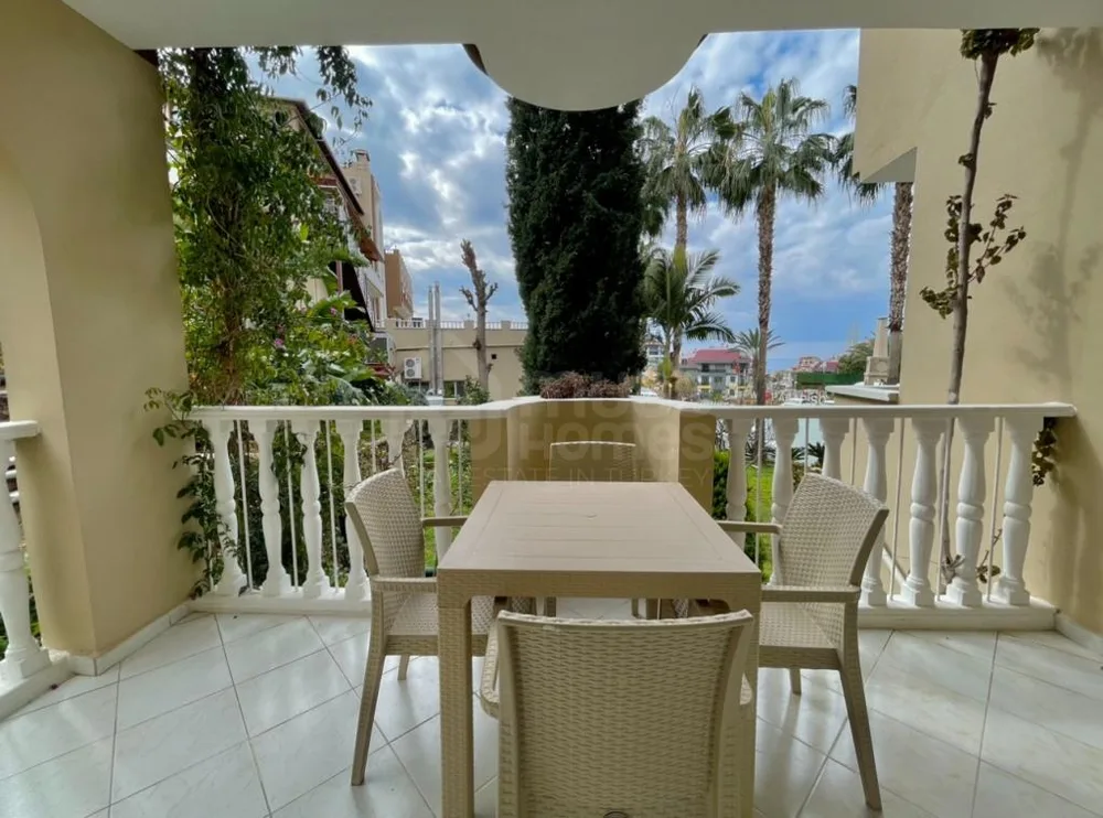 Furnished 1+1 apartment with a sea view in Kestel 
