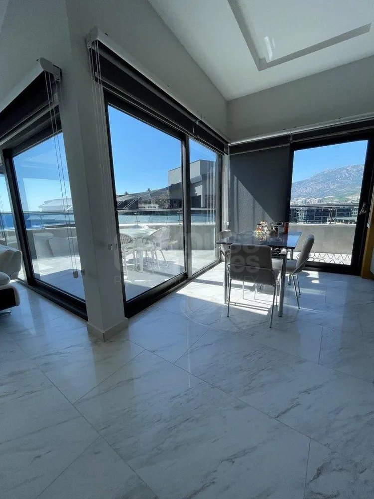 Furnished 2+1 apartment with a sea view in Kargicak 