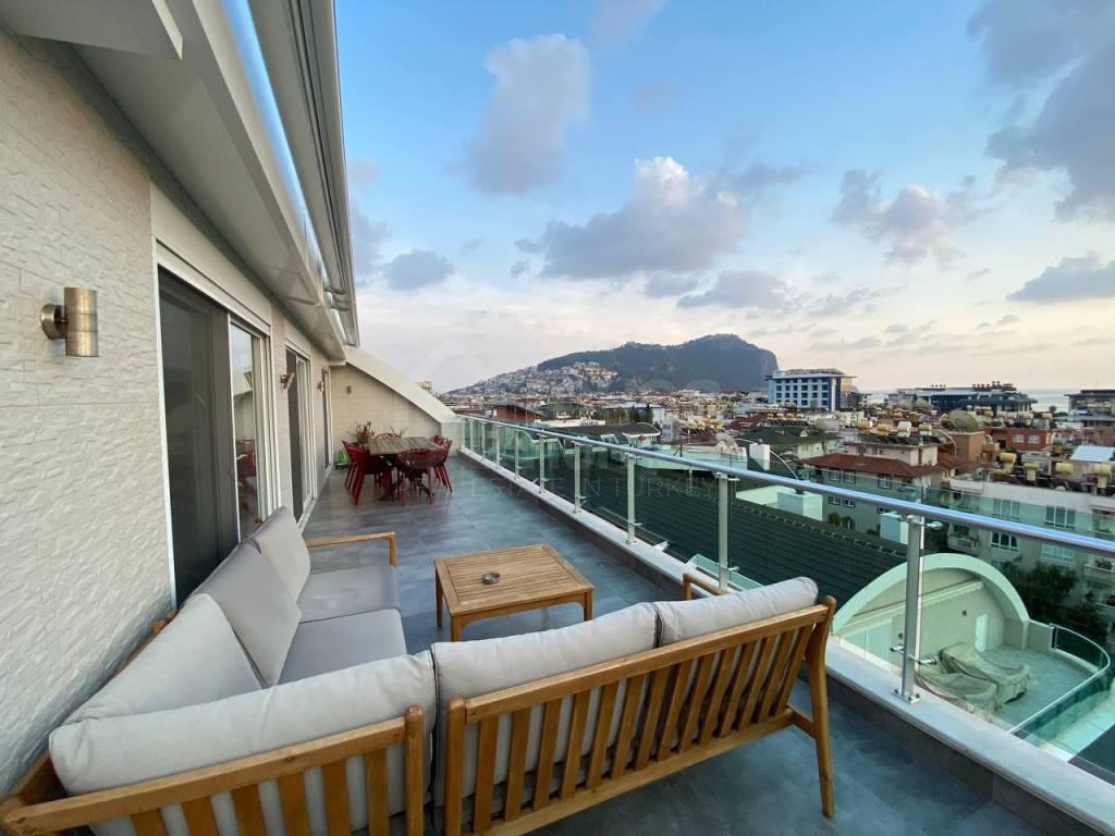 BEST HOME 20 CLEOPATRA SELECT Furnished 3+1 Duplex with a sea view on Kleopatra 