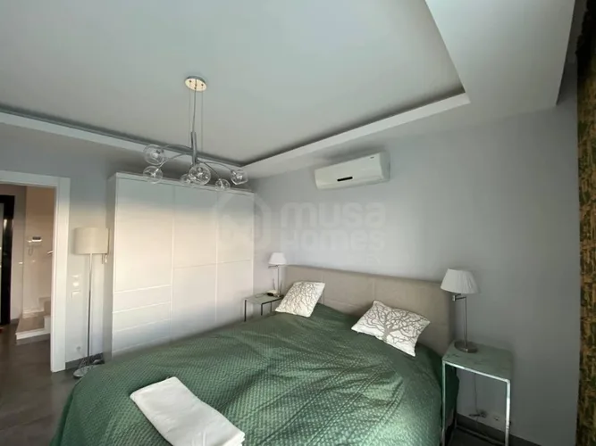  - image 4