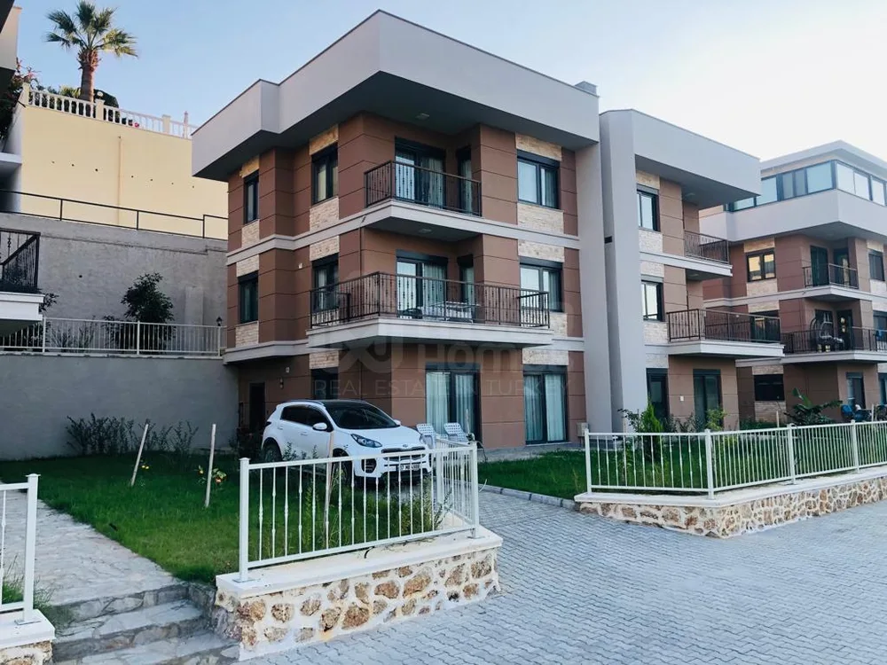 Alanya, Kargicak. Furnished 5+2 Villa with a sea view 