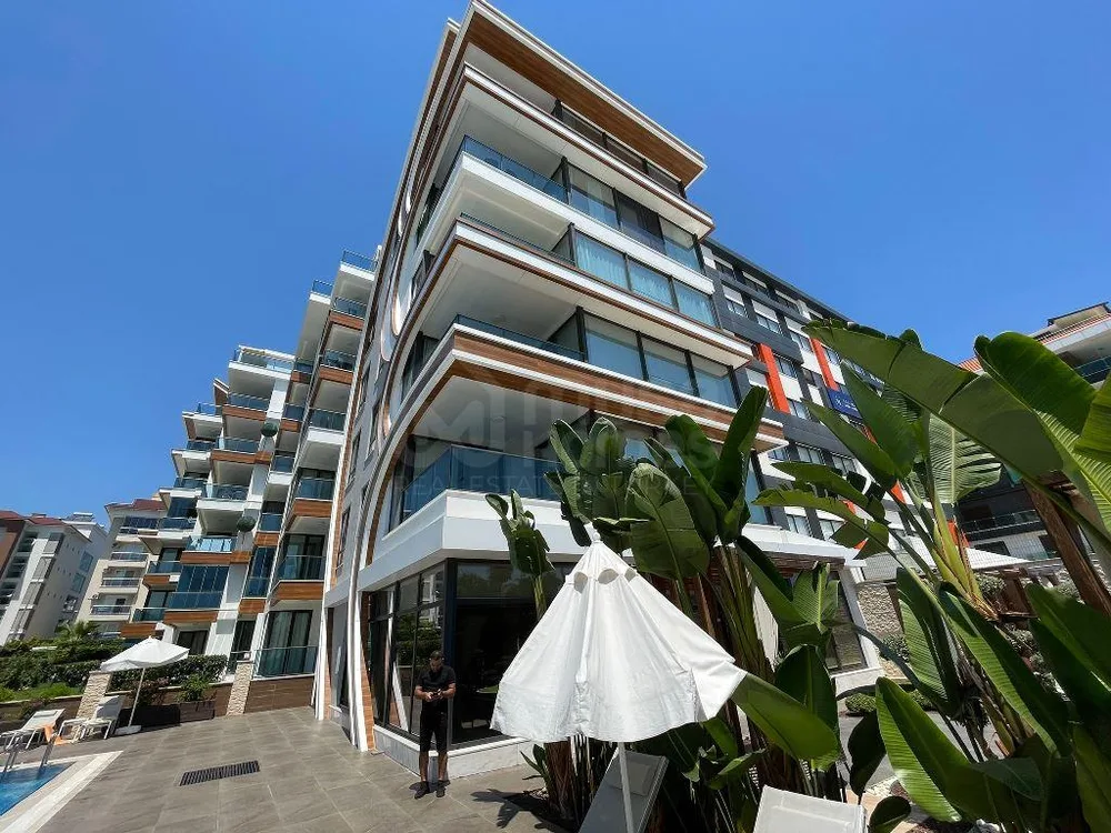 ARNELYA BEACH RESİDENCE Furnished 1+1 apartment in front of the sea in Kestel 
