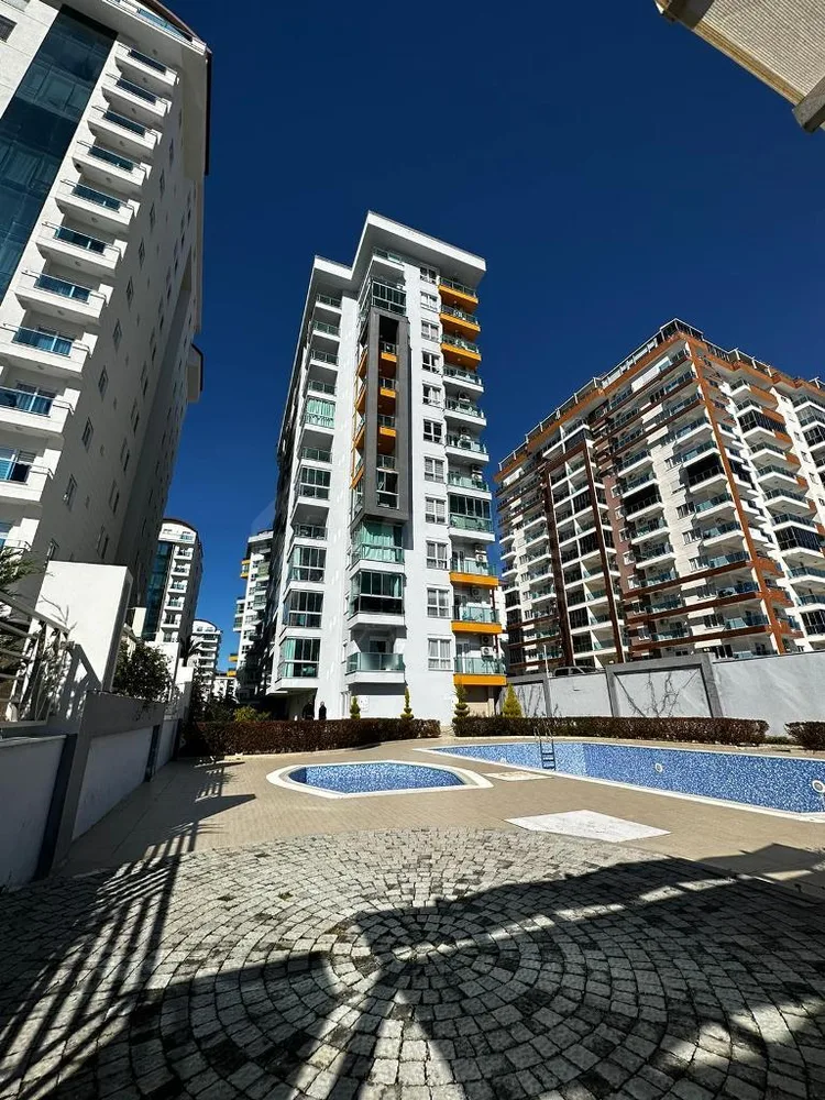 GOLD AURA 3 Furnished 1+1 apartment in Alanya, Mahmutlar 