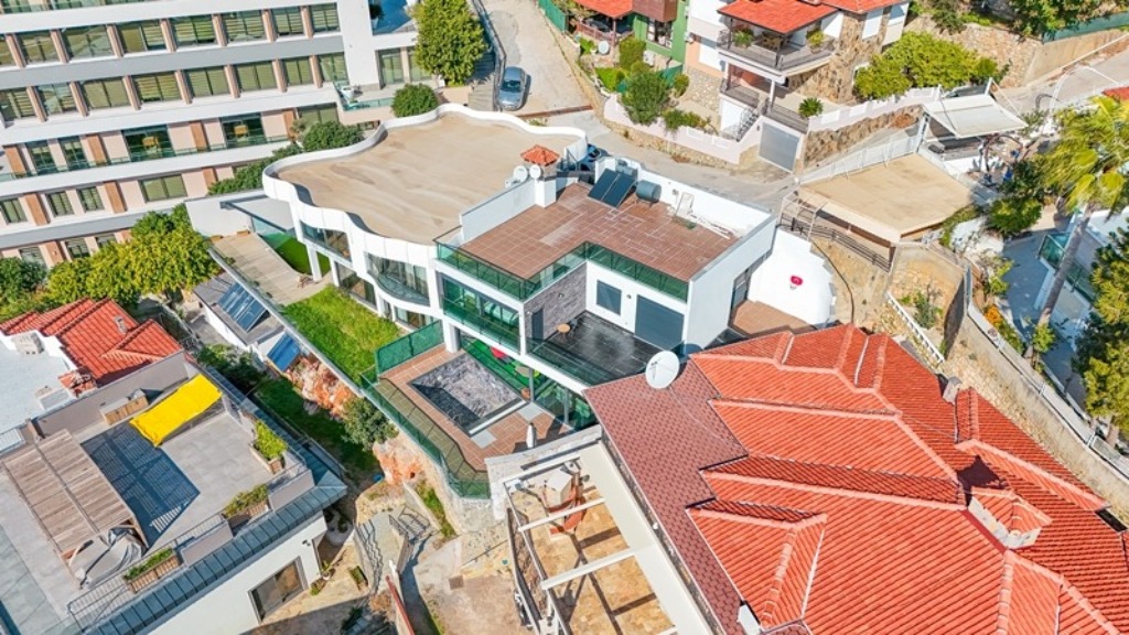  - image 4