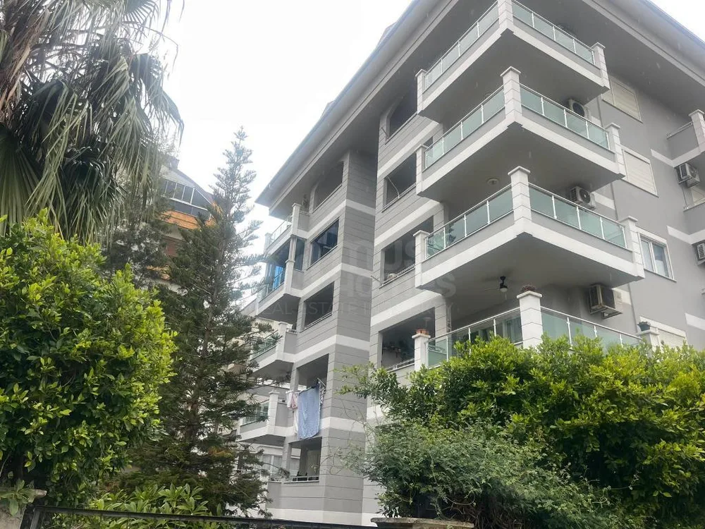 ZEYBEK APARTMENT Furnished 3+1 apartment close to the sea in Gullerpinari 