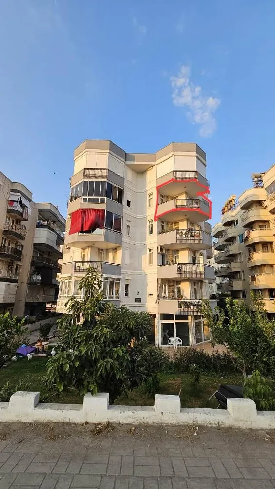ALAÇAM APARTMENT Furnished 2+1 apartment in front of the sea in Mahmutlar 