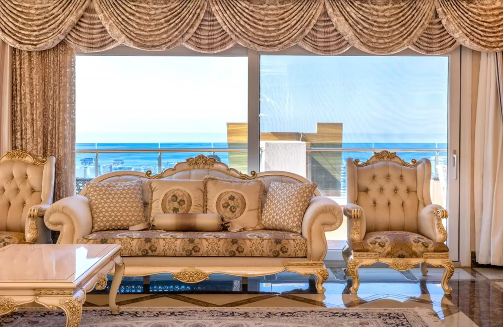 AZURA PARK Furnished 3+1 King duplex with a sea view in Mahmutlar 