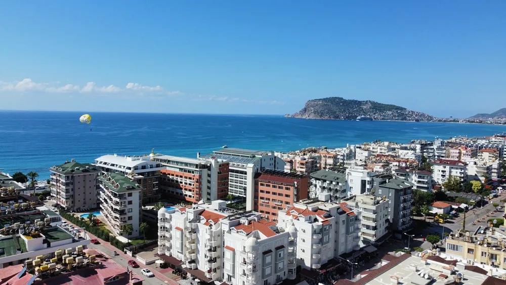 CLUB SİDAR Furnished 2+1 apartment close to the sea in Oba 