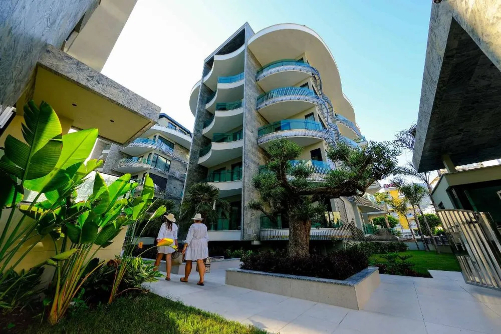 BEST HOME 37 LEGEND Furnished 1+1 apartment close to the sea in Gullerpinari 