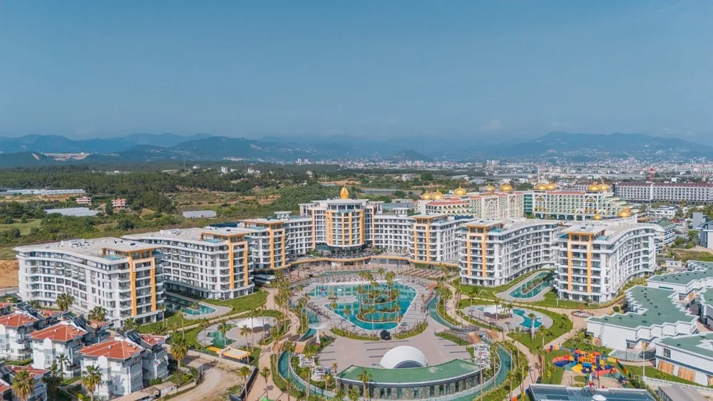 AZURA WORLD Furnished 4+1 apartment suitable for Citizenship in Turkler 