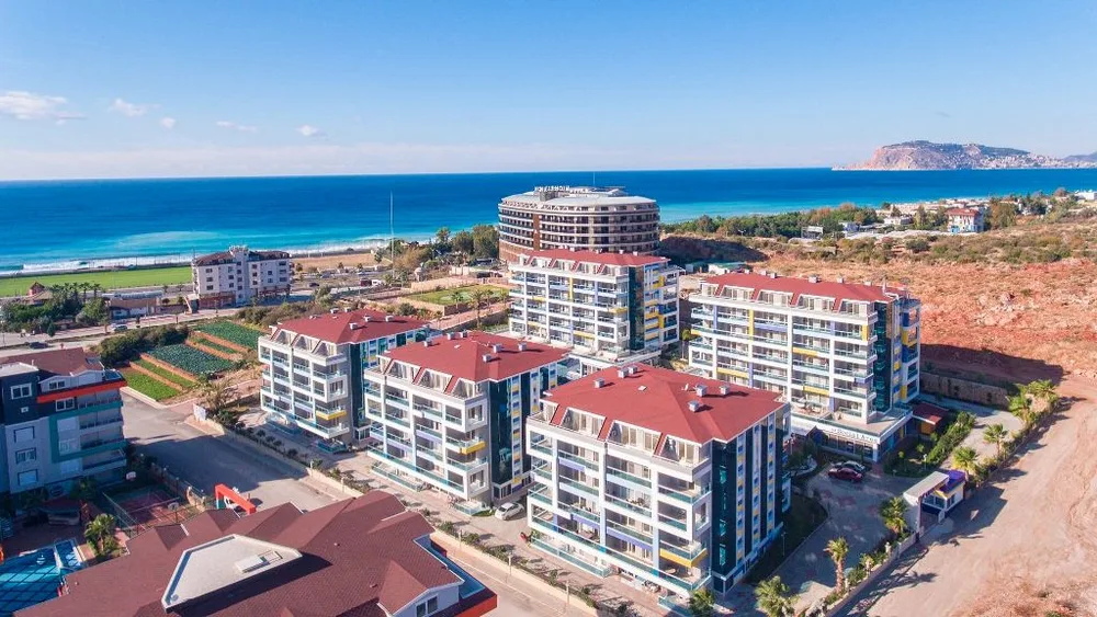 LORY QUEEN Furnished 2+1 duplex close to the sea in Kestel 