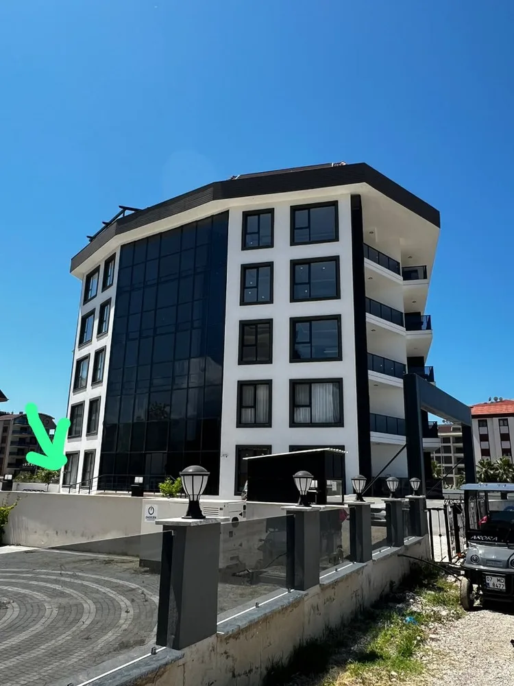 CALIFORNIA RESİDENCE Furnished 1+1 apartment close to the sea in Kestel 