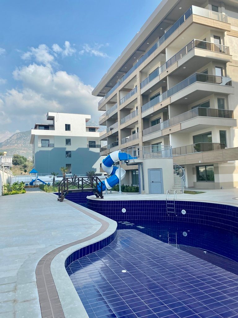 PIA ROYAL RESIDENCE 1+1 apartment close to the sea in Kestel