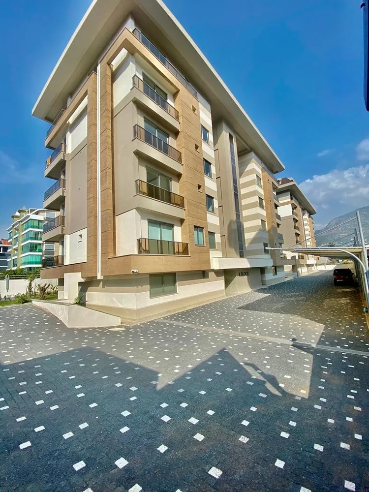 PIA ROYAL RESIDENCE 2+1 apartment close to the sea in Kestel