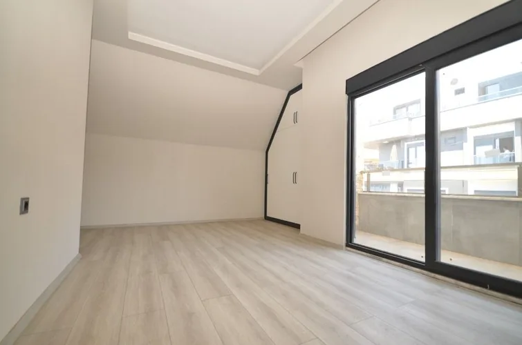  - image 4